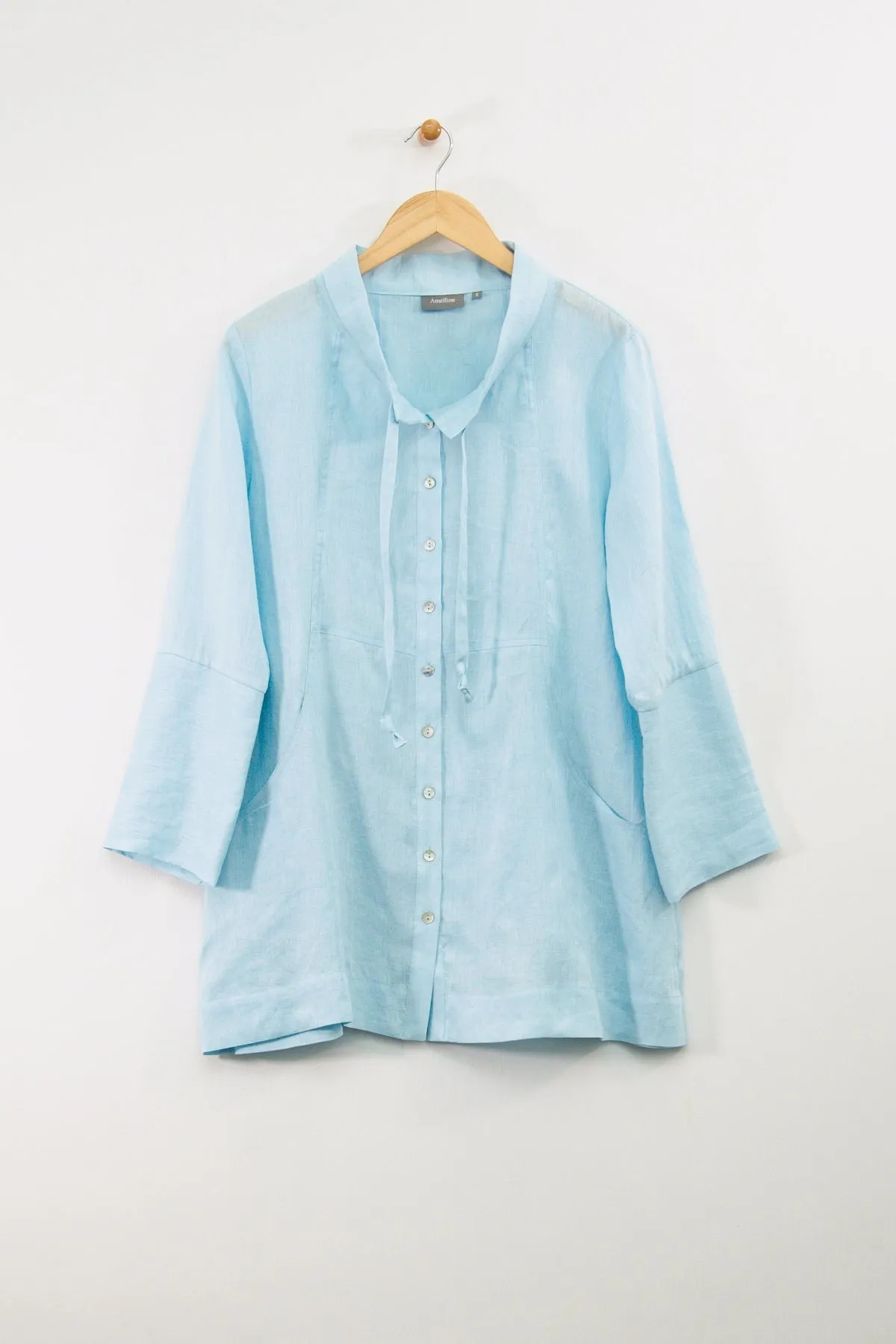 28" Tie Collar Button-Up Shirt