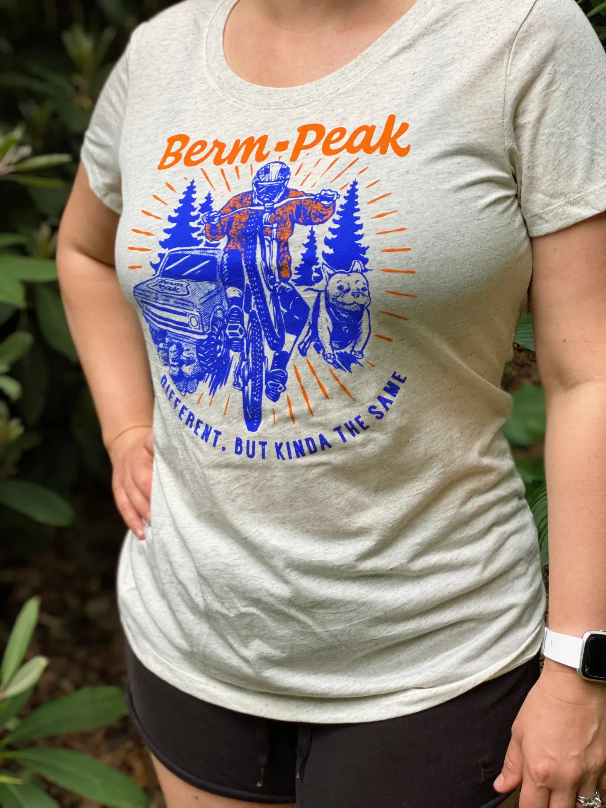 Kinda the Same Berm Peak Women's Shirt (Oatmeal)
